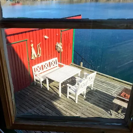 בית נופש Skjaeret Rorbu סטמסונד