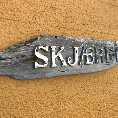 Skjaeret Rorbu Сasa de vacaciones *